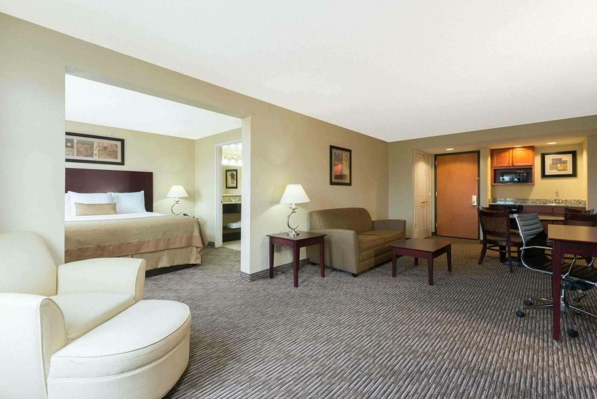 Wingate By Wyndham Dayton - Fairborn Hotel Exterior foto